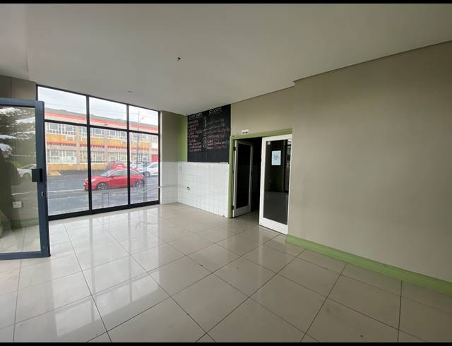 172M² RETAIL TO LET IN PAARDEN EILAND
